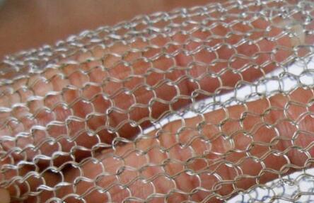 Versatile Stainless Steel Knitted Wire Mesh for in Filtration Separation EMI RFI Shielding and Commercial Kitchen Filters